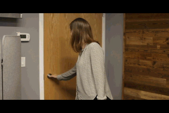 khung hình tiếp tục